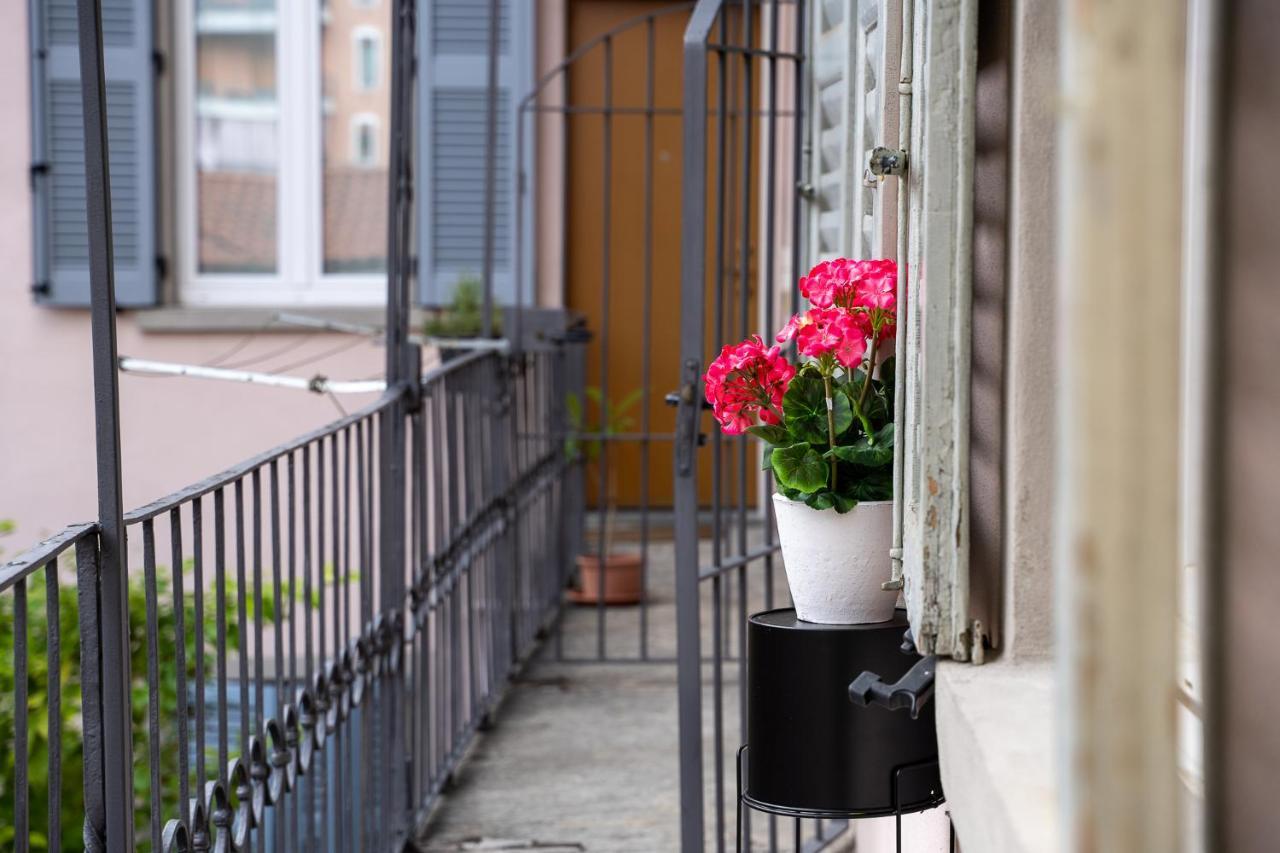 Portatorre Suite, A Charming Apartment In The Heart Of Como, Free Private Parking, Air Conditioning & More! Eksteriør billede