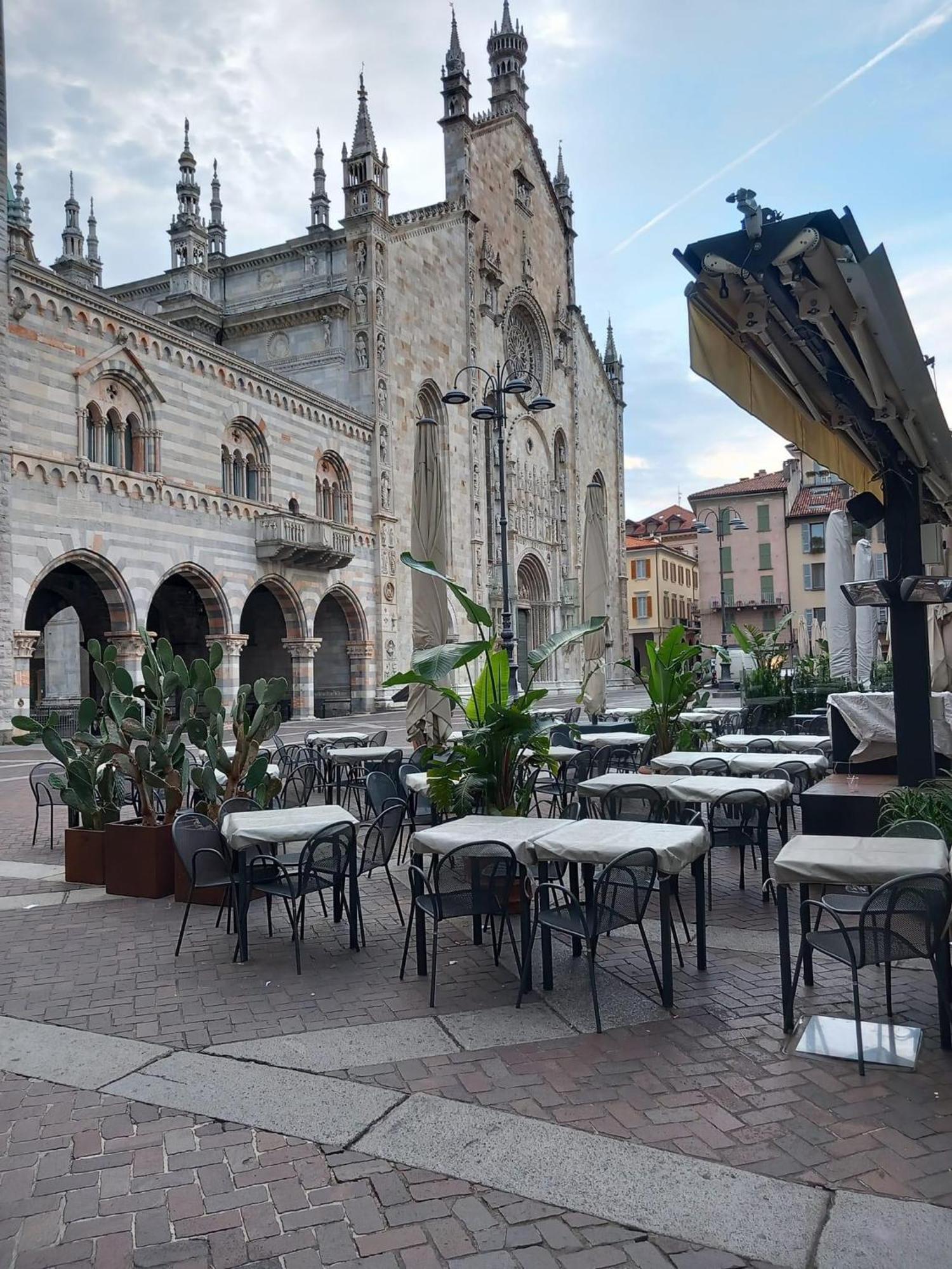 Portatorre Suite, A Charming Apartment In The Heart Of Como, Free Private Parking, Air Conditioning & More! Eksteriør billede