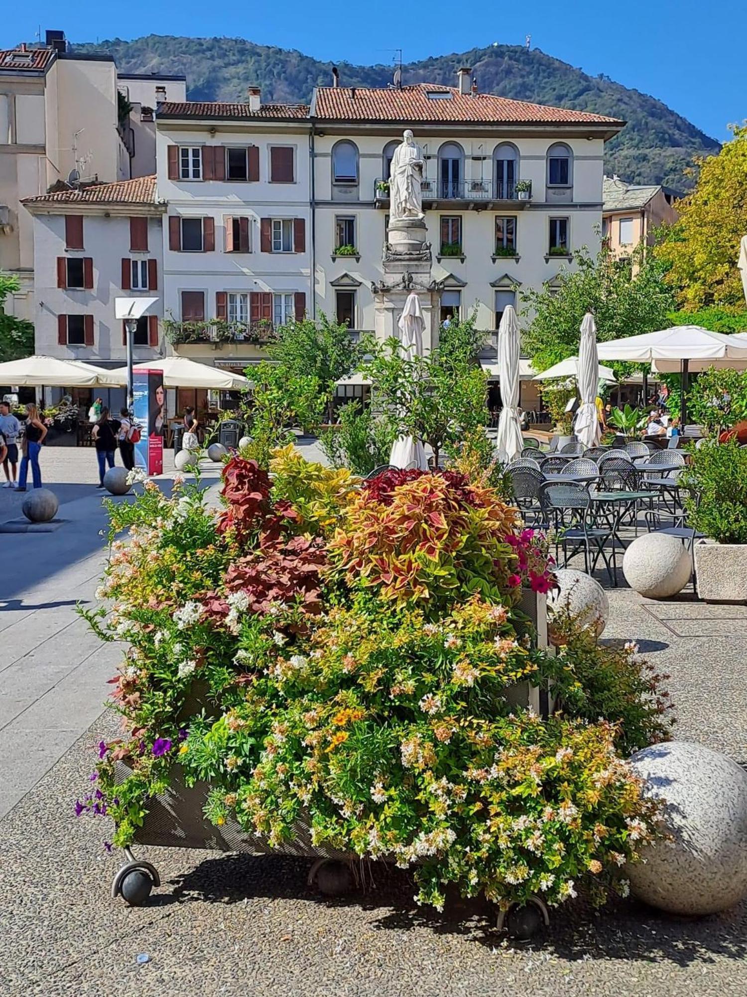 Portatorre Suite, A Charming Apartment In The Heart Of Como, Free Private Parking, Air Conditioning & More! Eksteriør billede
