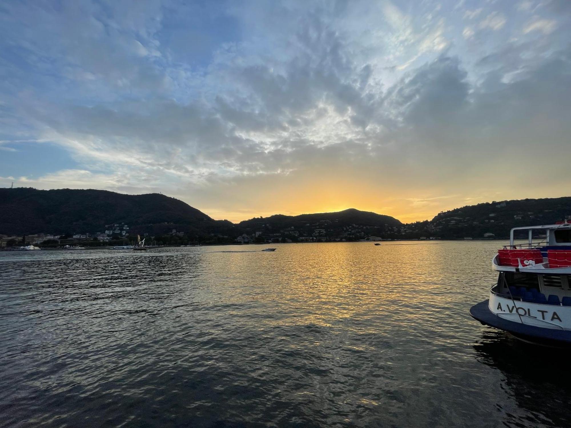 Portatorre Suite, A Charming Apartment In The Heart Of Como, Free Private Parking, Air Conditioning & More! Eksteriør billede