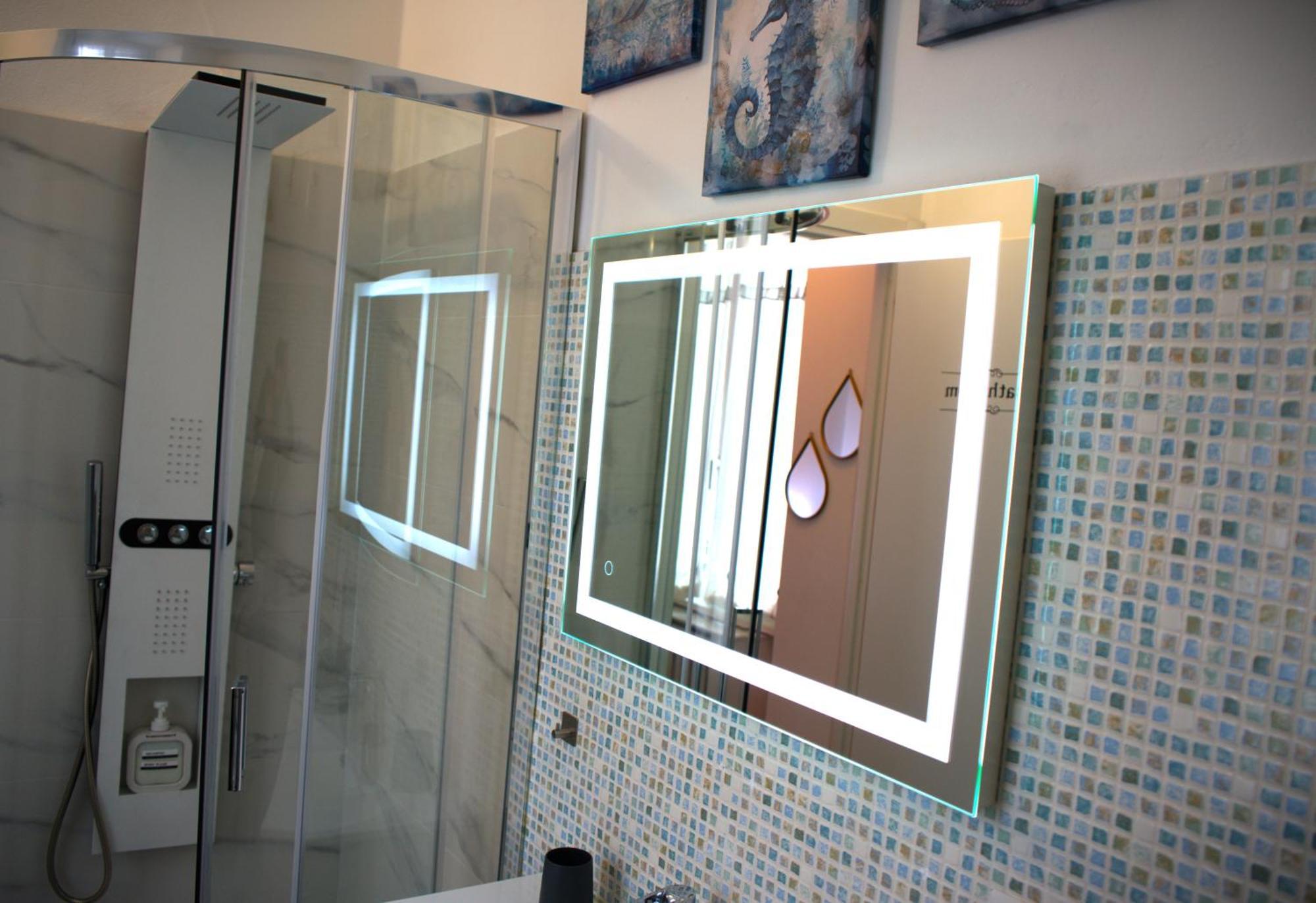 Portatorre Suite, A Charming Apartment In The Heart Of Como, Free Private Parking, Air Conditioning & More! Eksteriør billede
