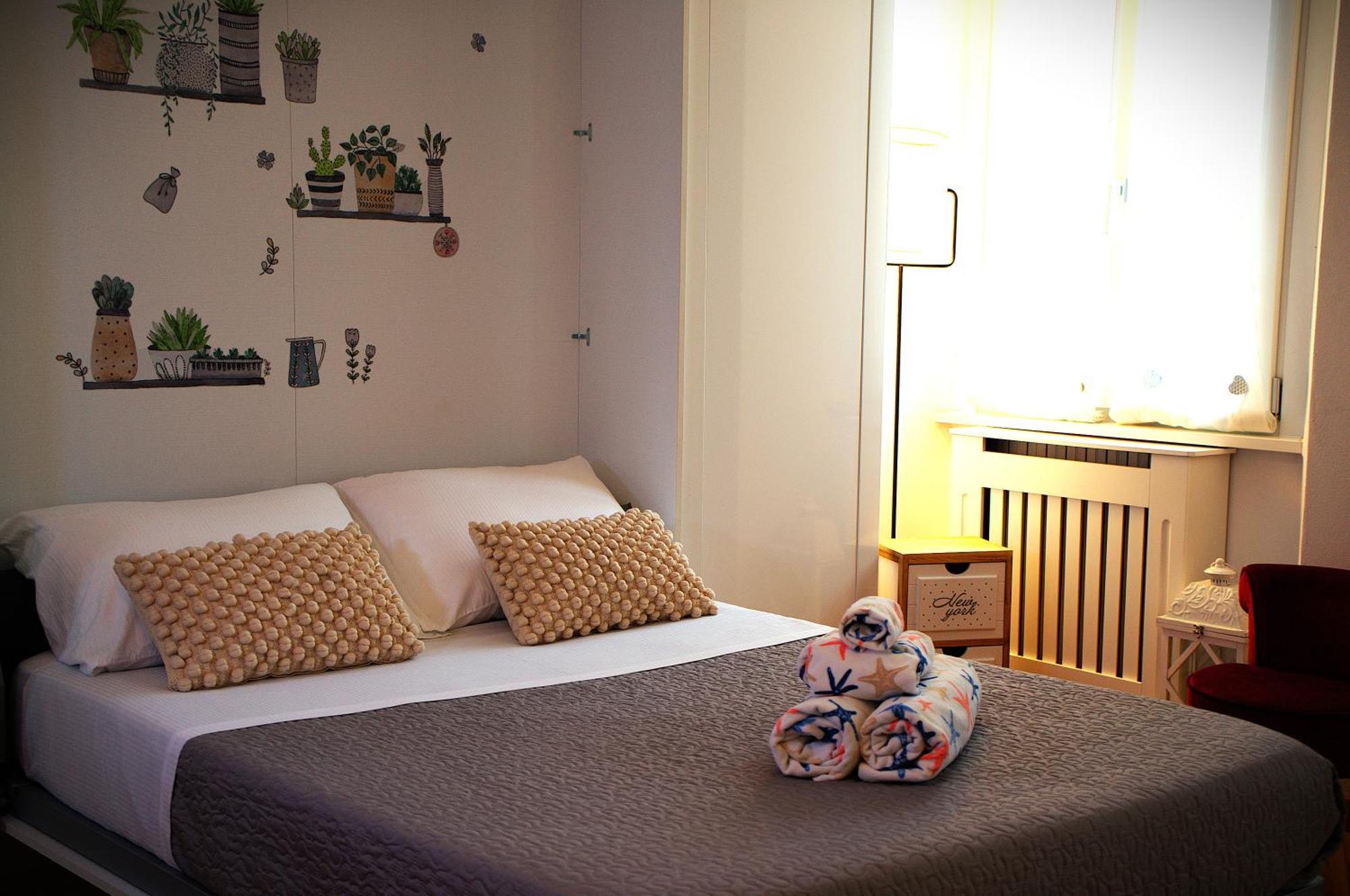 Portatorre Suite, A Charming Apartment In The Heart Of Como, Free Private Parking, Air Conditioning & More! Eksteriør billede